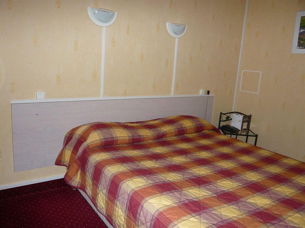 Hotel - Restaurant Saint Jacques Блоа Екстериор снимка